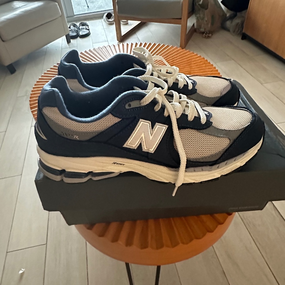 New Balance 2002R 'Vintage Indigo' M2002RHR SIZE 10.5